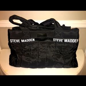 Steve Madden duffle style bag, great for traveling